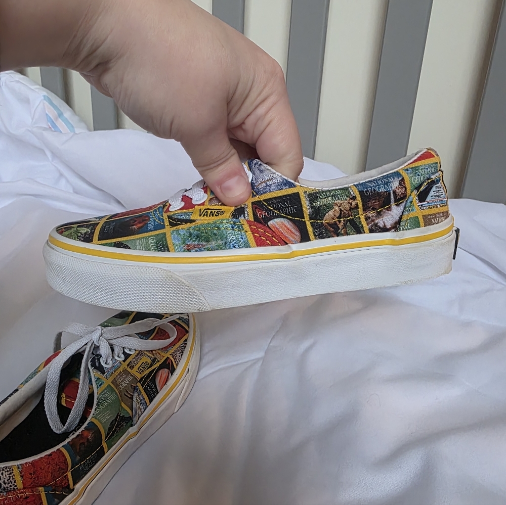 Vans X National Geographic Era Classic Covers Kids Canvas Sneakers In Size 2 - Picture 7 of 11